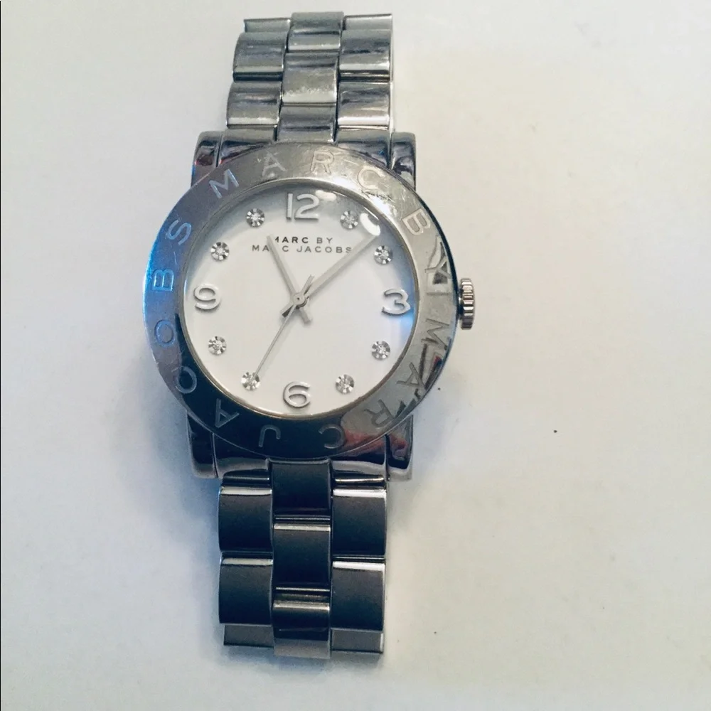MARC BY MARC JACOBS AMY MID SIZE STAINLESS STEEL WOMENS WATCH EUC